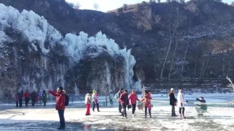 房山古洞古村冰雪节体验